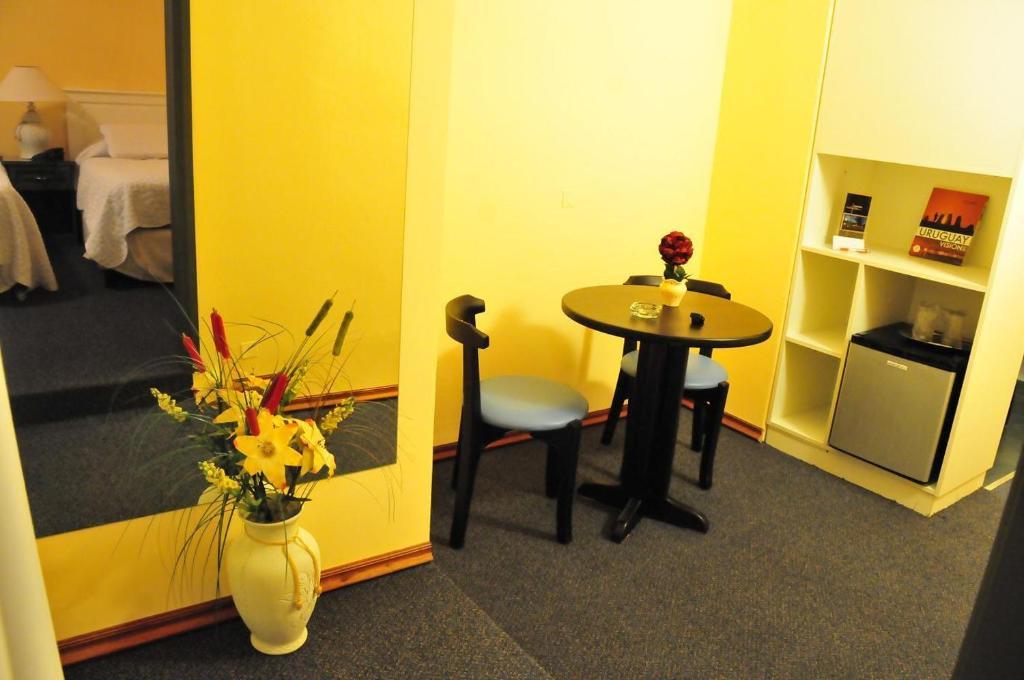 Hotel Urbano Carmelo Phòng bức ảnh